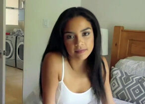 Jaw-dropping Latina Sweetie Smashes Her